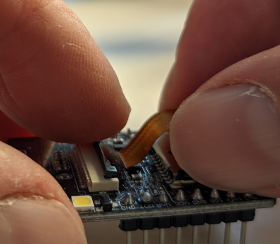 Verbinden der Kamera mit dem esp-Board.